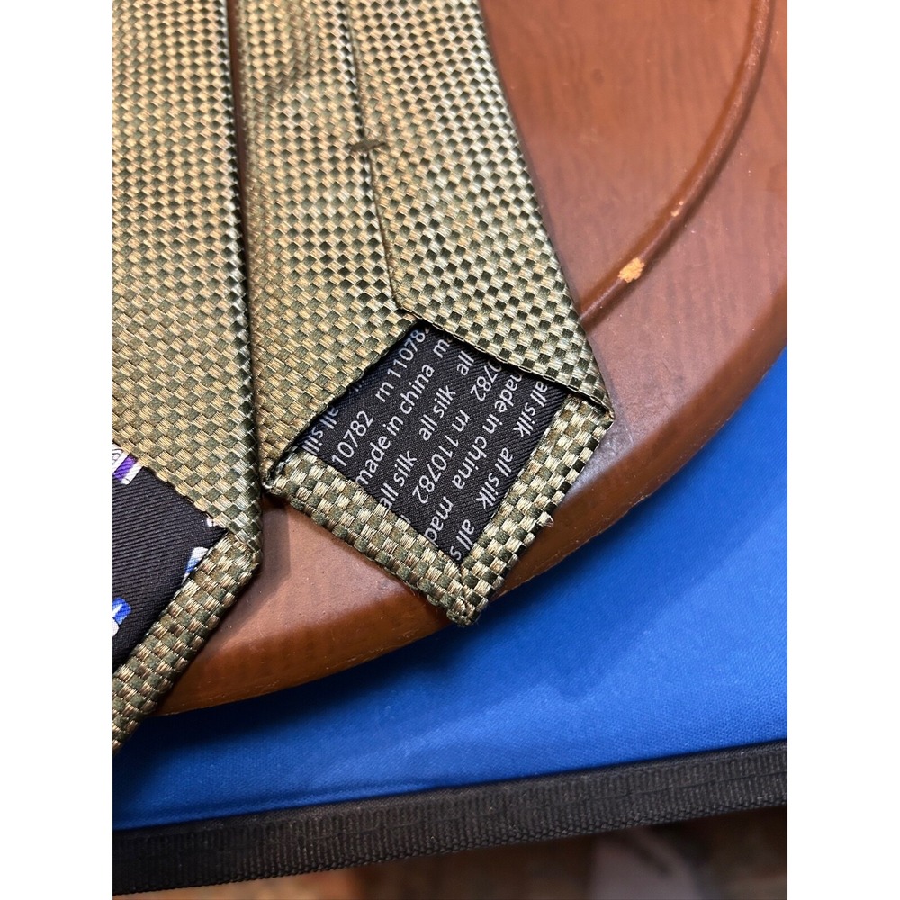 Nicole by Nicole Miller Gold Men's 100% Silk Tie Geometric Necktie - Picture 4 of 6